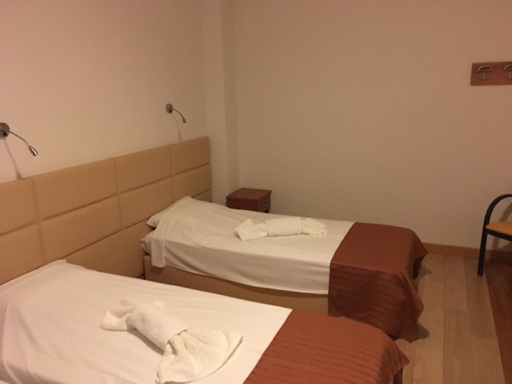 Aitheron Hotel Air Park Zervi Ngoại thất bức ảnh