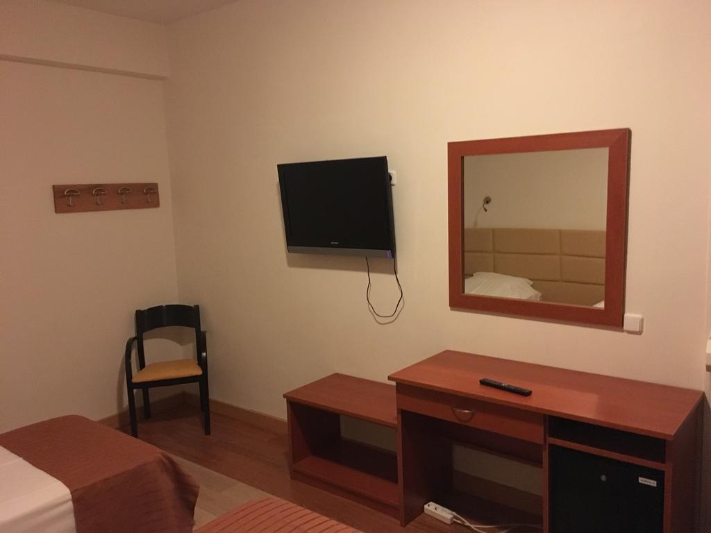 Aitheron Hotel Air Park Zervi Ngoại thất bức ảnh